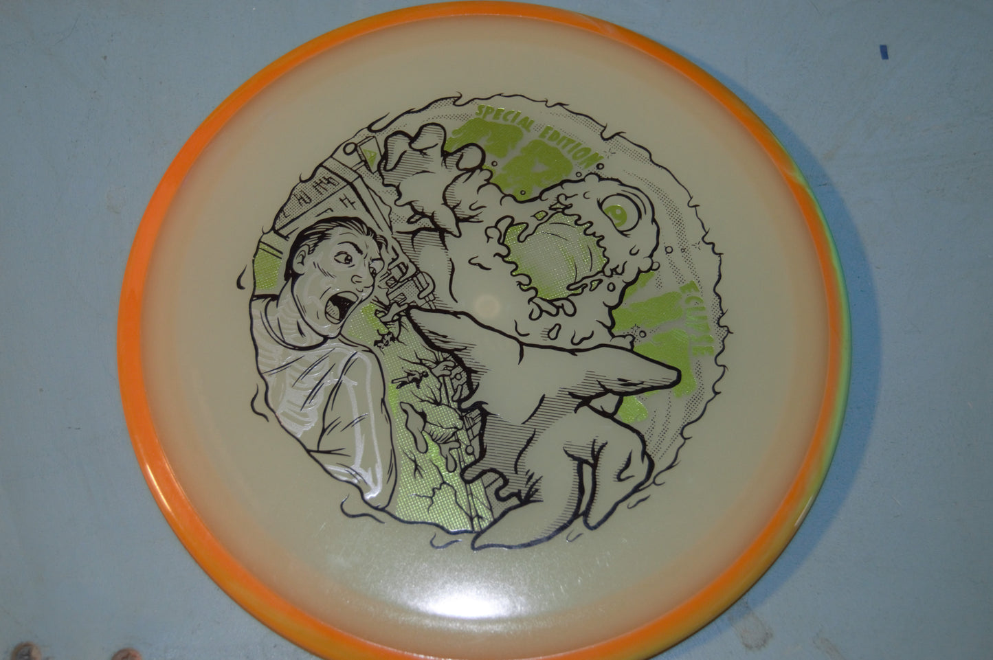 New Disc-MVP Glow Halloween Crave